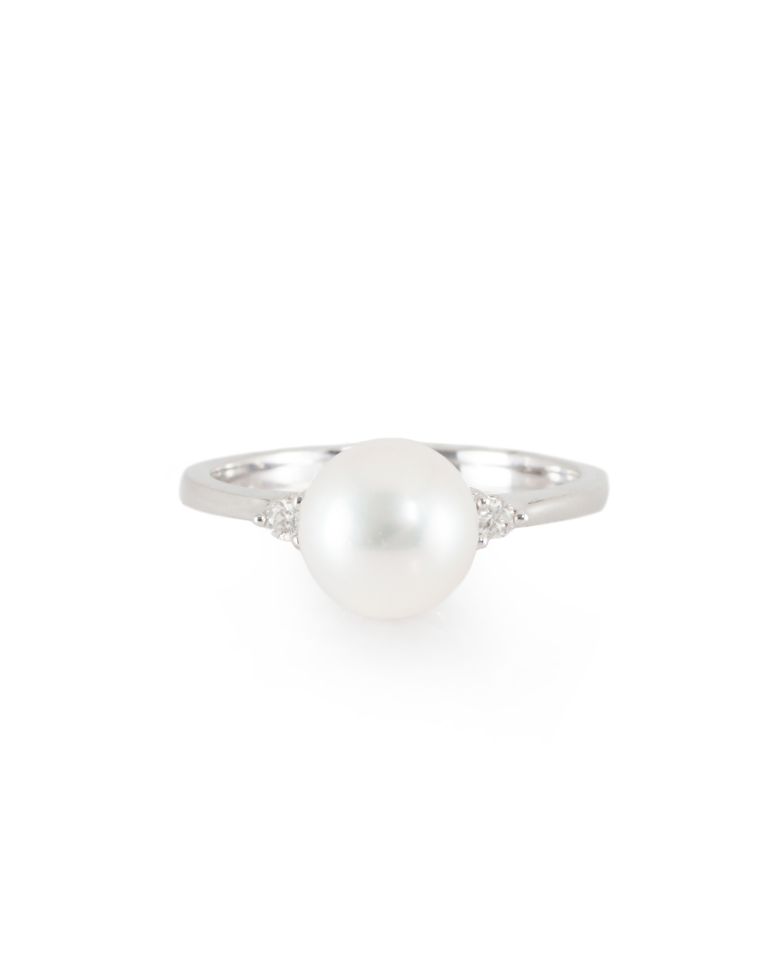 Freshwater Pearl and Diamond Ring in White Gold, handcrafted at Zappacosta Jewels 