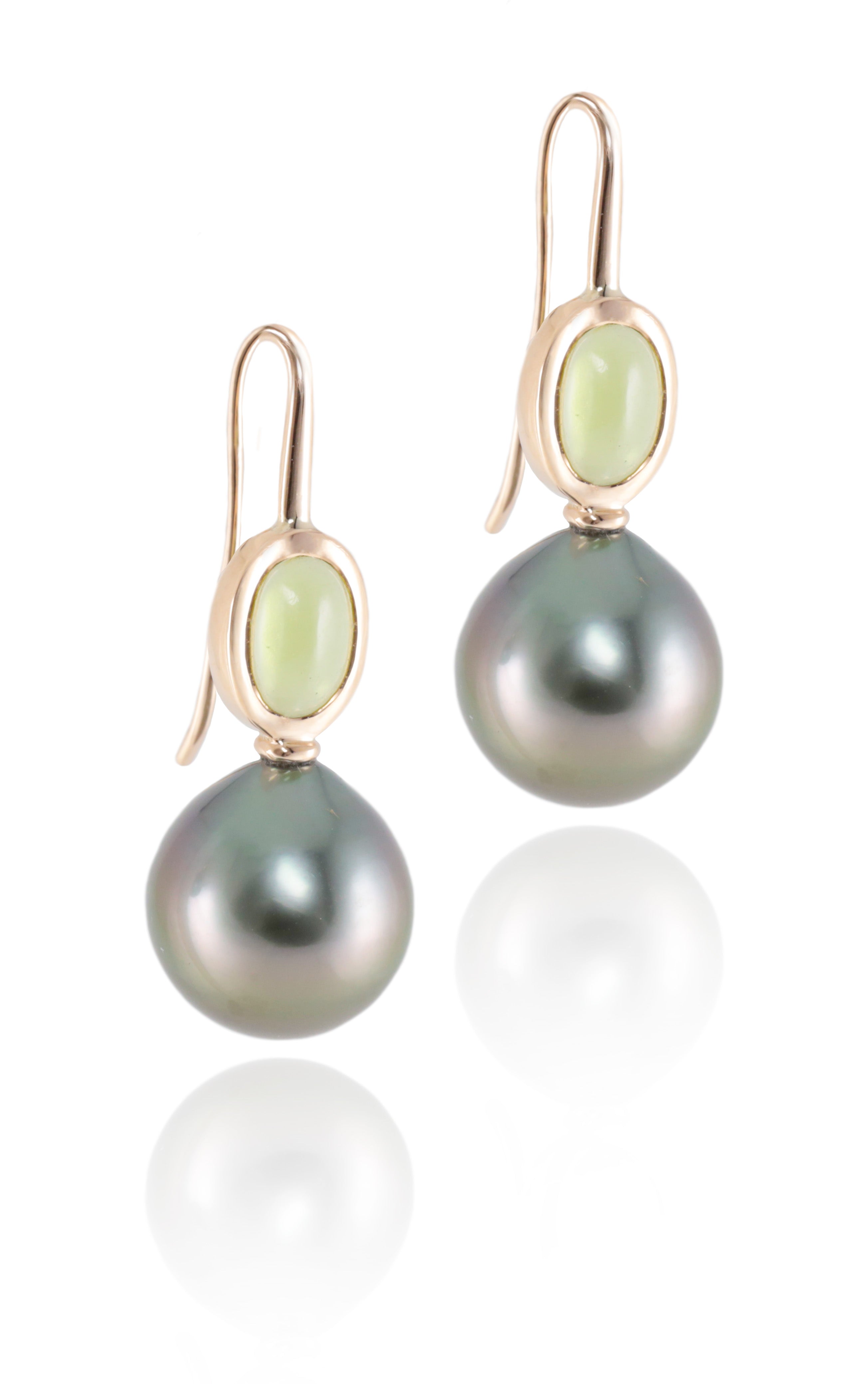 Tahitian Pearls and Peridot in Yellow Gold